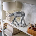 Nové LEGO Star Wars sety z The Mandalorian prinášajú nový Sandcrawler a netradičný AT-AT